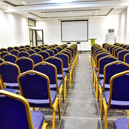 Robert'S Hotel Αμπιτζάν Εξωτερικό φωτογραφία