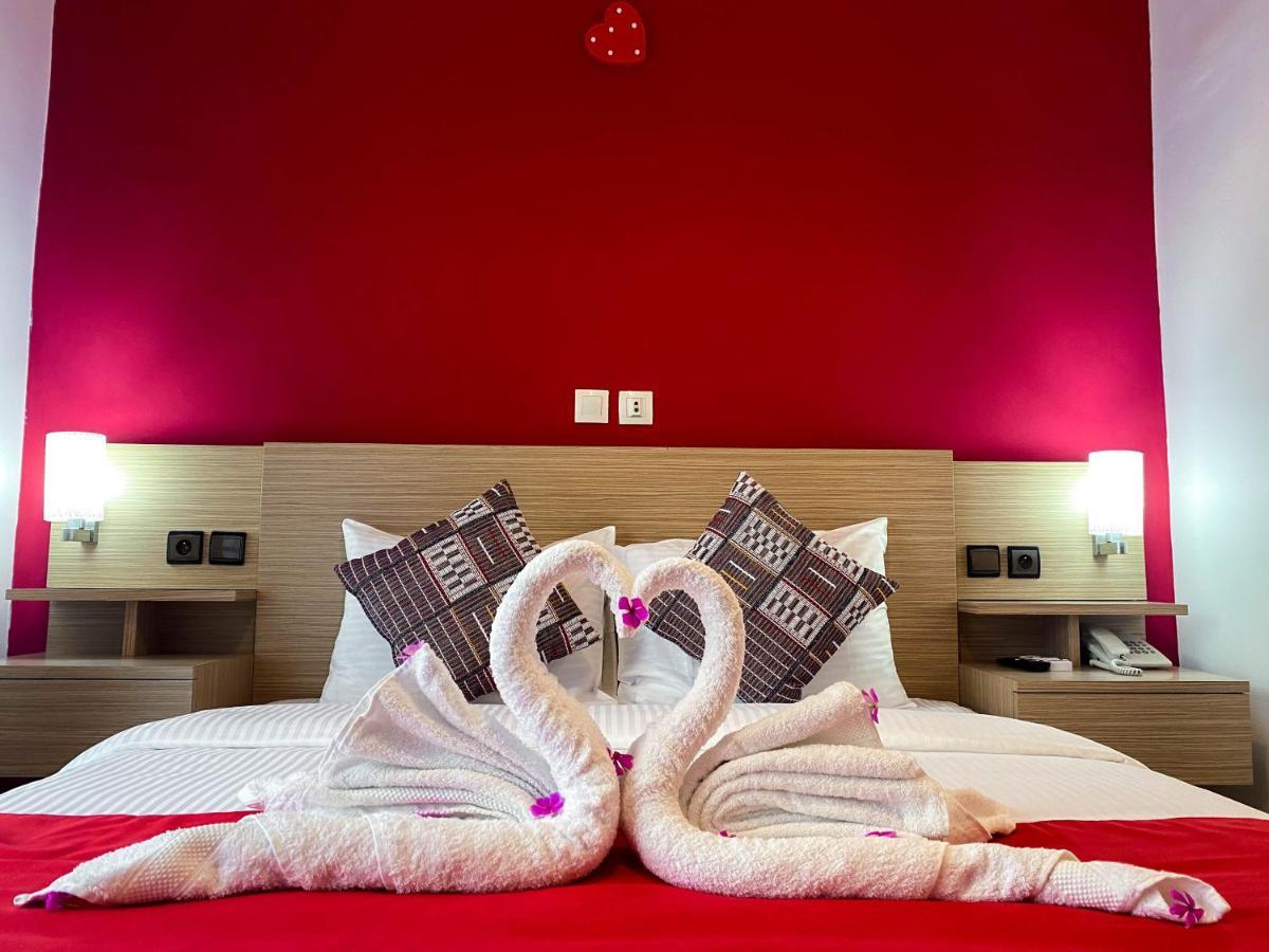 Robert'S Hotel Αμπιτζάν Εξωτερικό φωτογραφία